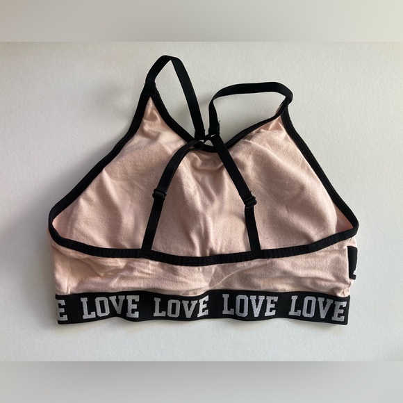 No Boundaries | Women’s High-Neck Sports Bra - Picture 2 of 5